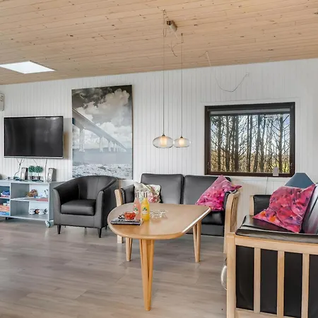 Lovely With Wilderness Bath And A View Of The Fjord *