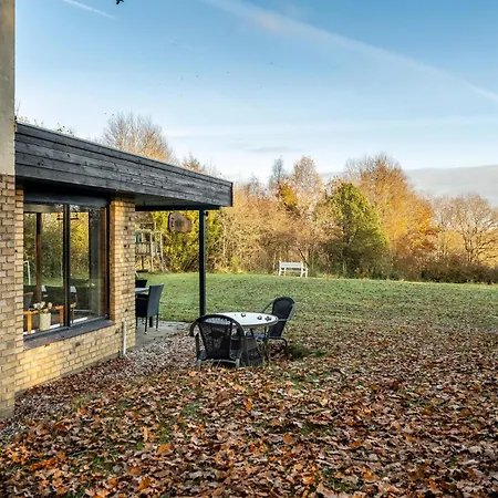 Lovely With Wilderness Bath And A View Of The Fjord Feriehus Roslev